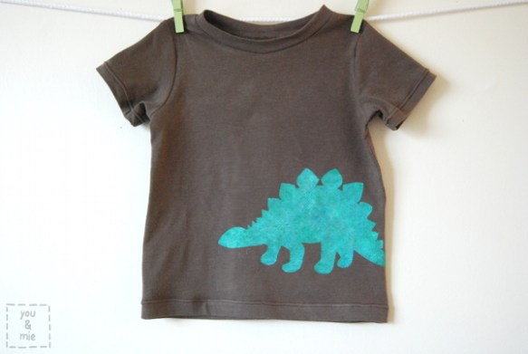 DinoShirt1